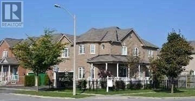 24 Yoho Avenue, Richmond Hill, ON, L4S 2J4