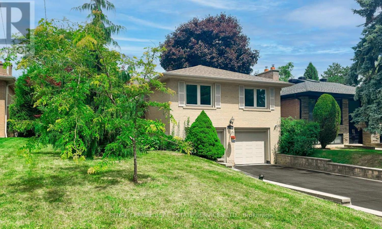 24 Burleigh Heights Drive