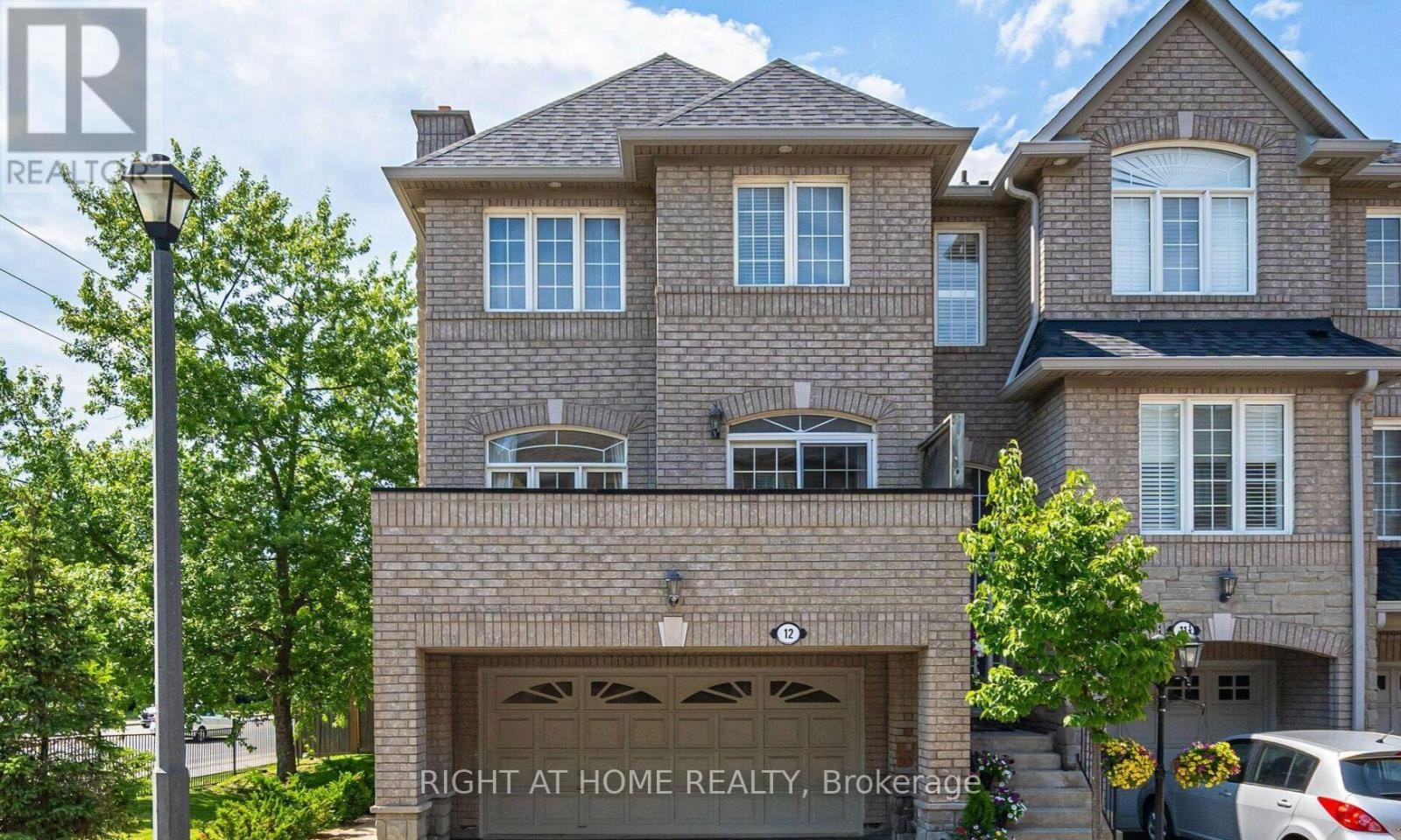 12-485 Bristol Road W, Mississauga, ON, L5R 4G2