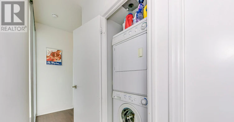 PH608-770 Bay Street, Toronto, ON, M5G 1N6 - 22