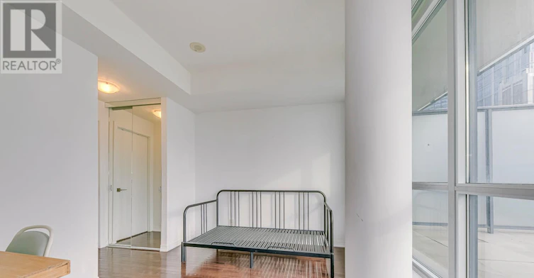 PH608-770 Bay Street, Toronto, ON, M5G 1N6 - 20