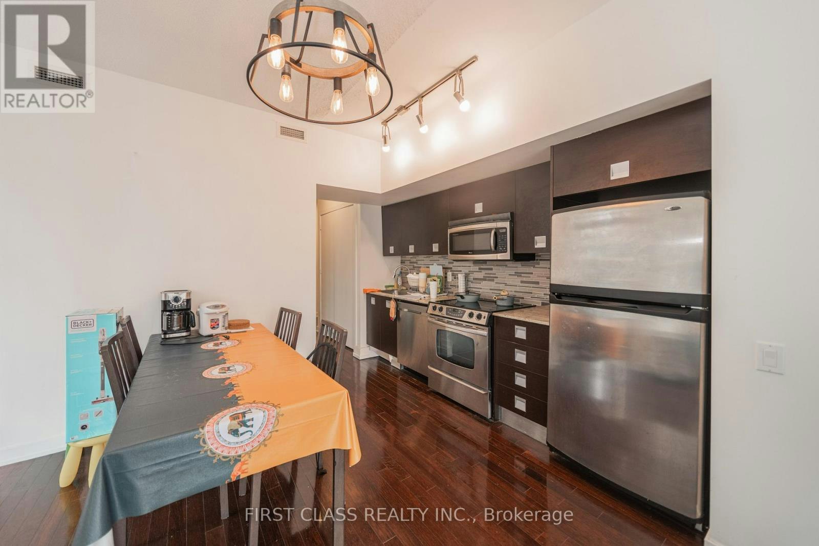 1409-33 Charles Street E, Toronto, ON, M4Y 1R9 - 5