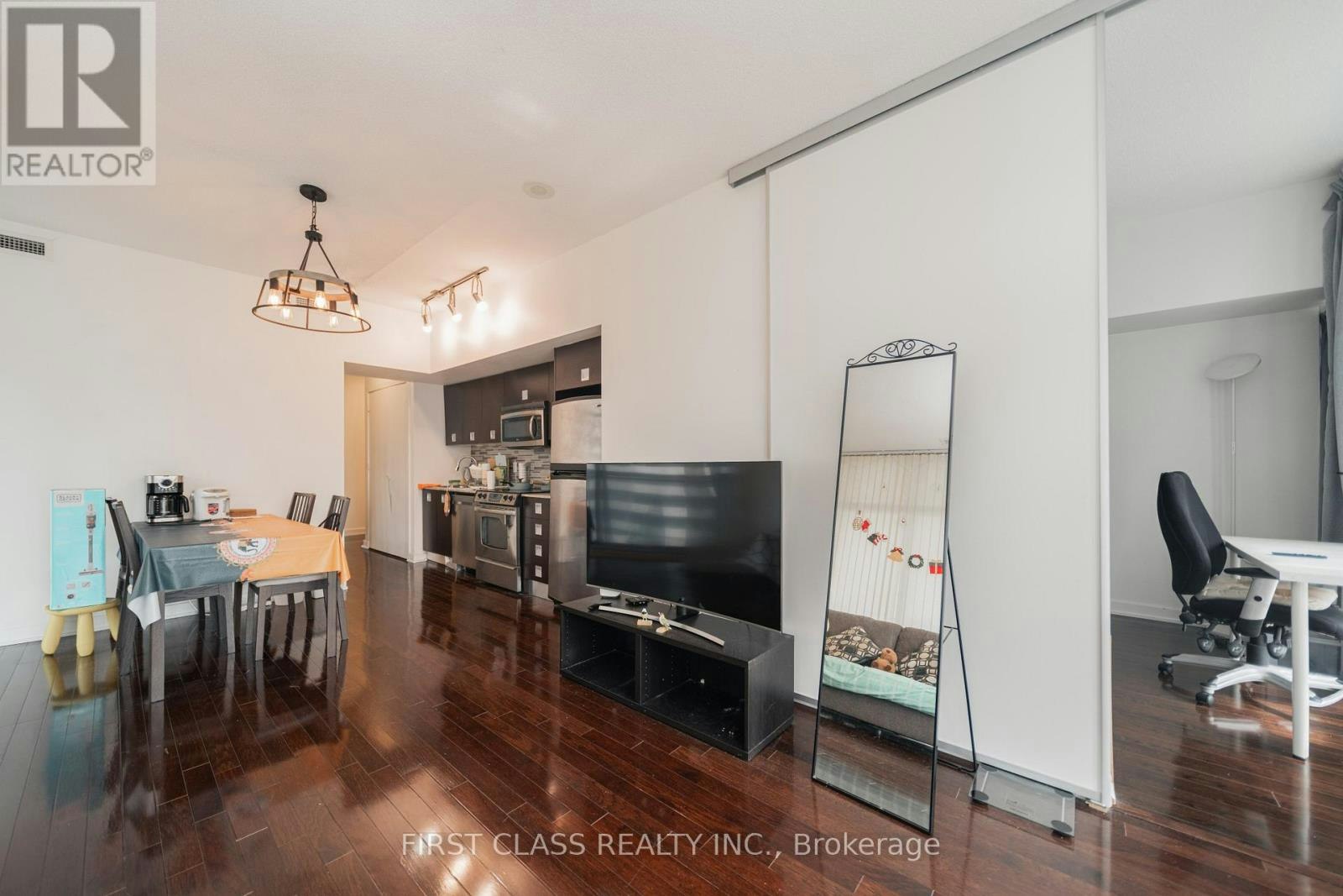 1409-33 Charles Street E, Toronto, ON, M4Y 1R9 - 6