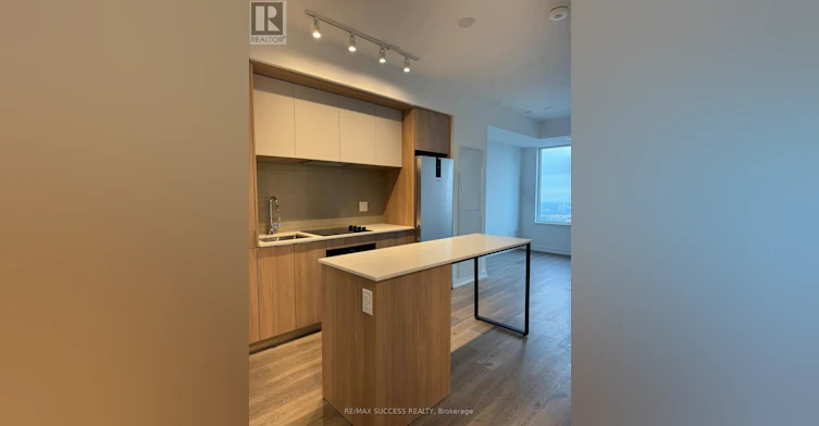 4607-395 Square One Drive, Mississauga, ON, L5B 0P6 - 5