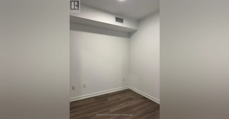 4607-395 Square One Drive, Mississauga, ON, L5B 0P6 - 8