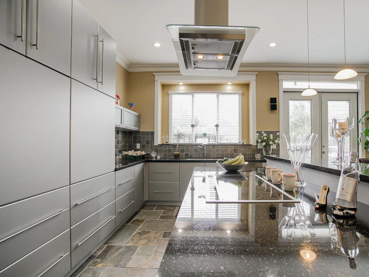 15075 70a Avenue, Surrey, BC, V3S 2E2 - 12