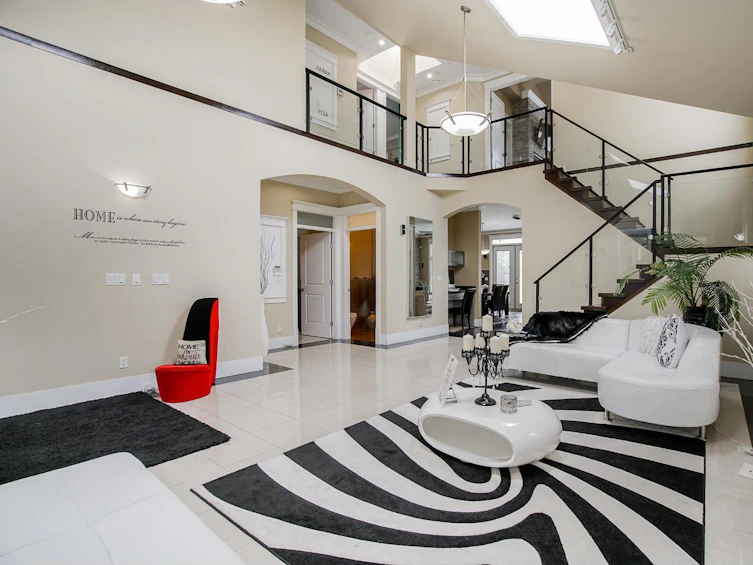 15075 70a Avenue, Surrey, BC, V3S 2E2 - 4