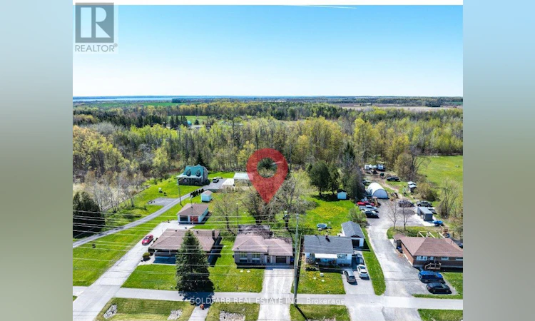 1635 Innisfil Beach Road