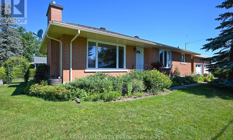 7 Ontario Street