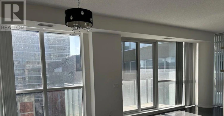 1001-770 Bay Street, Toronto, ON, M5G 0A6 - 7