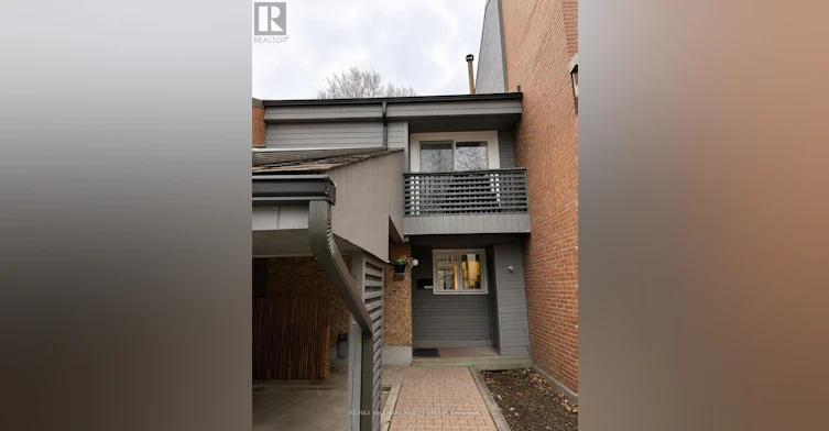 285 Bruyere Street, Ottawa, ON, K1N 5E5