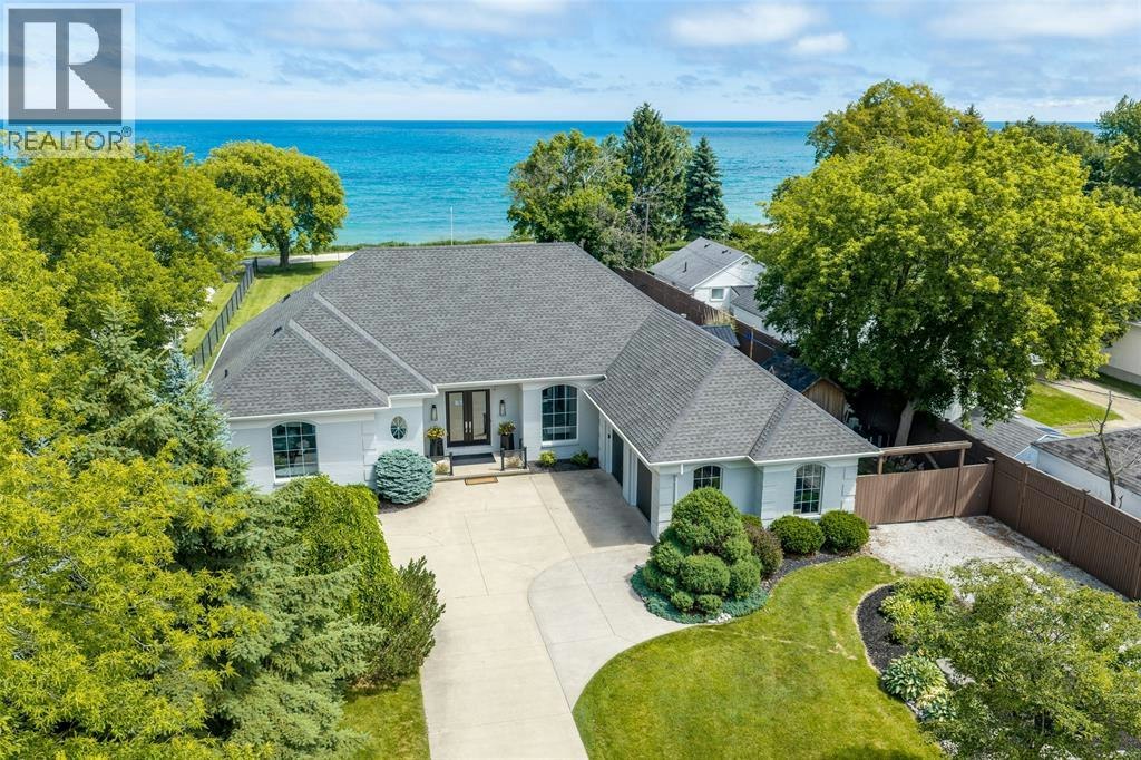 2120 Huron Shores Drive, Sarnia, ON, N7T 7H6