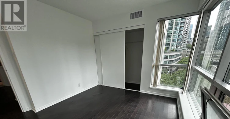 507-10 Yonge Street, Toronto, ON, M5E 1R4 - 11