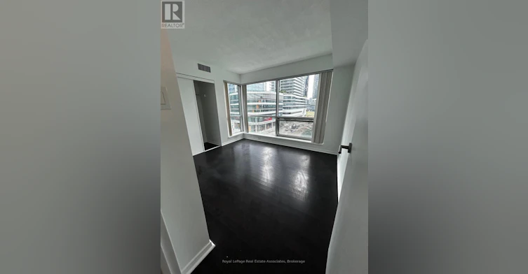 507-10 Yonge Street, Toronto, ON, M5E 1R4 - 12