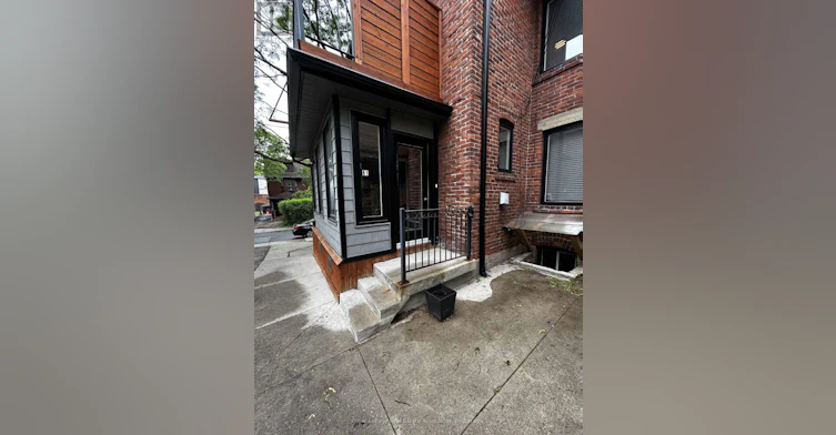 2ND FLR-61 Jerome Street, Toronto, ON, M6P 1H8 - 35