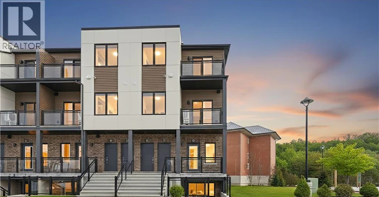 92-42 Lowes Road W, Guelph, ON, N1G 0H6