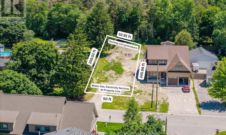 21 Eastwood Avenue N