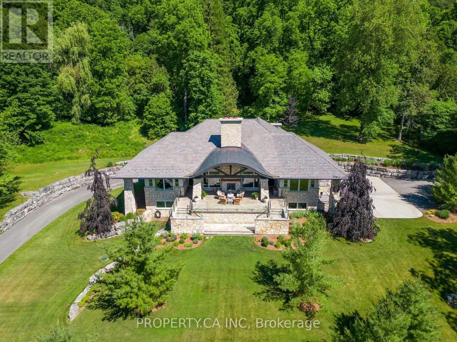 10955 Old River Road, Komoka, ON, N0L 1R0