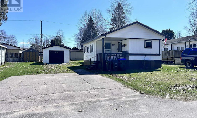 3 Northland Road