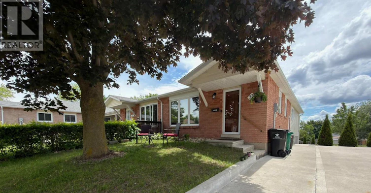 34 Nora Court, Cambridge, ON, N3C 3N1 - 2