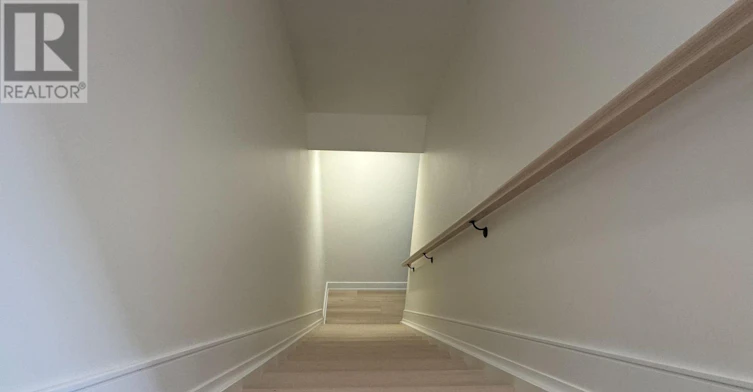 2-42 Bartley Drive, Toronto, ON, M4A 1B9 - 11