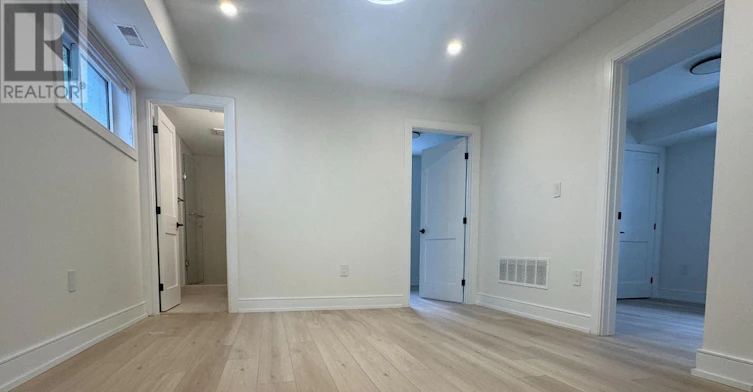 2-42 Bartley Drive, Toronto, ON, M4A 1B9 - 5