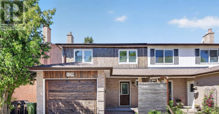 MAIN-109 Robert Hicks Drive, Toronto, ON, M2R 3R2