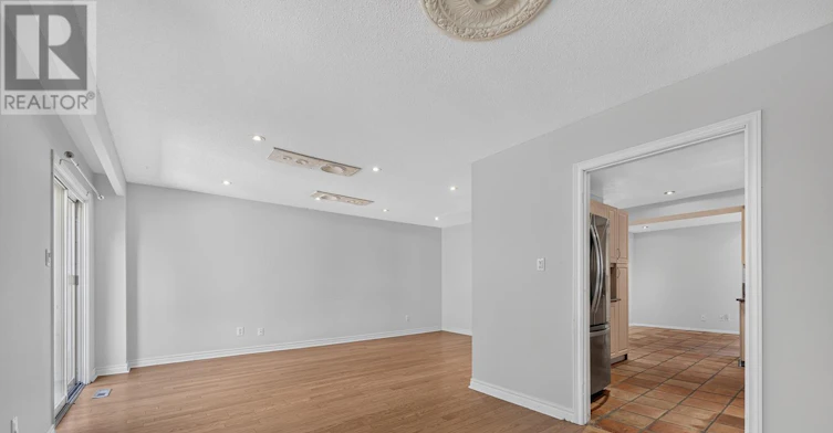 MAIN-109 Robert Hicks Drive, Toronto, ON, M2R 3R2 - 8