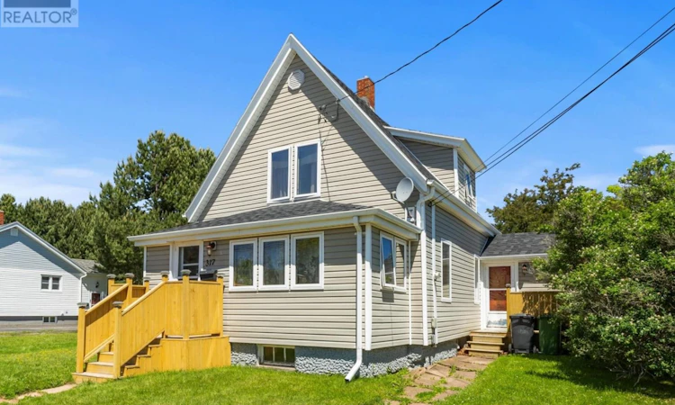 317 Hawthorne Avenue