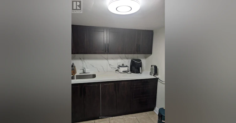 164 Central Park Boulevard S, Oshawa, ON, L1H 5W7 - 10