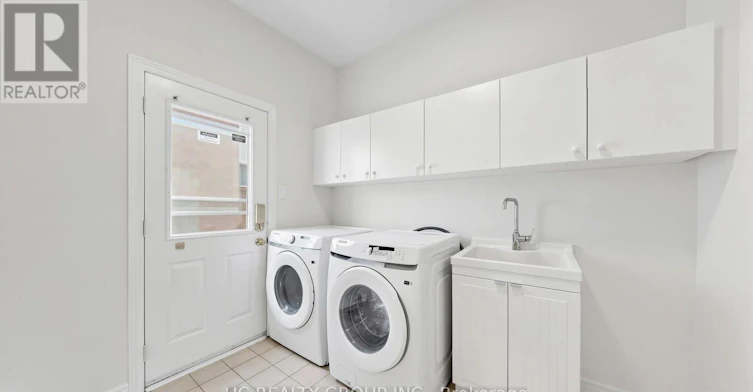 23 Brookeview Drive, Aurora, ON, L4G 6N1 - 23