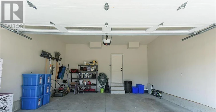 940 Reeves Avenue, London, ON, N6G 0E2 - 3