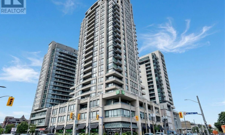204-500 St.Clair Avenue W