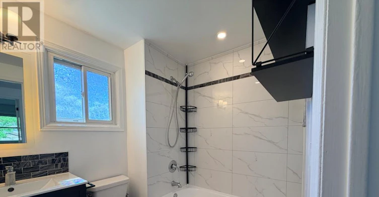 MAIN-1460 O'hara Court, Oshawa, ON, L1J 8A7 - 24