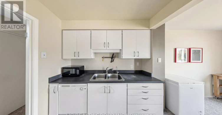 1-433 Keats Way, Waterloo, ON, N2L 5S7 - 18