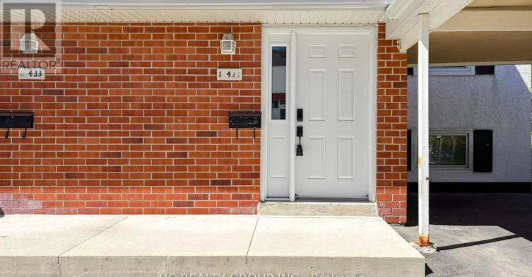 1-433 Keats Way, Waterloo, ON, N2L 5S7 - 4