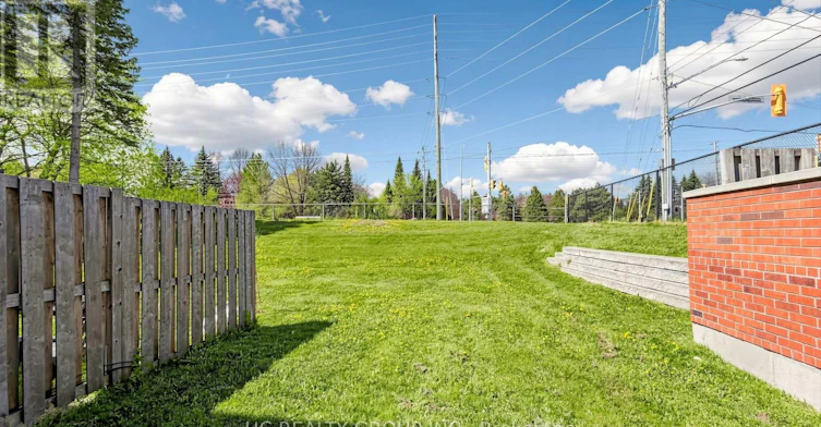 1-433 Keats Way, Waterloo, ON, N2L 5S7 - 47