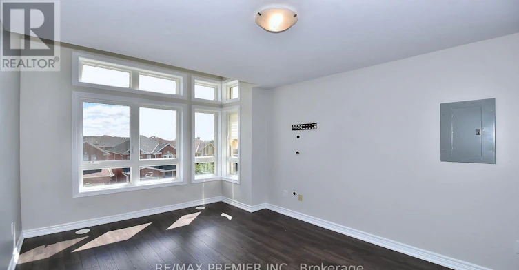 10-105 Kayla Crescent, Vaughan, ON, L6A 4W3 - 25