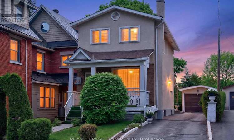 274 Breezehill Avenue S