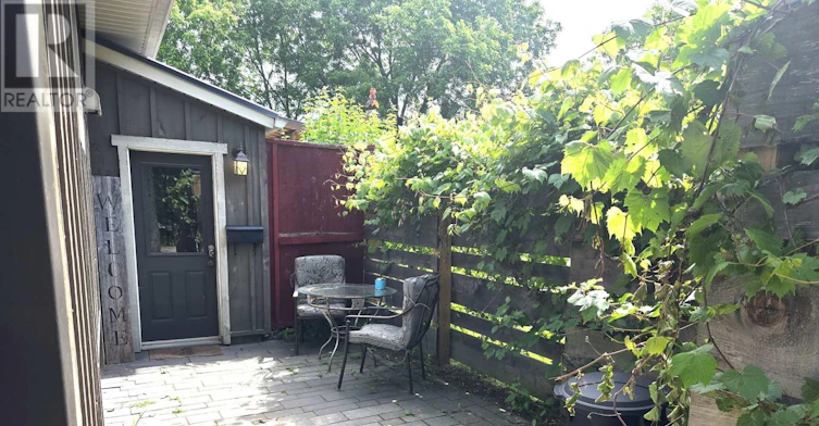 BSMT-77 Farnham Road, Puslinch, ON, N0B 2J0 - 2