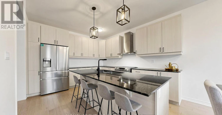 1406 Swallowtail Lane, Pickering, ON, L1X 0N8 - 11