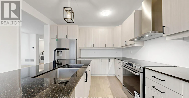 1406 Swallowtail Lane, Pickering, ON, L1X 0N8 - 12