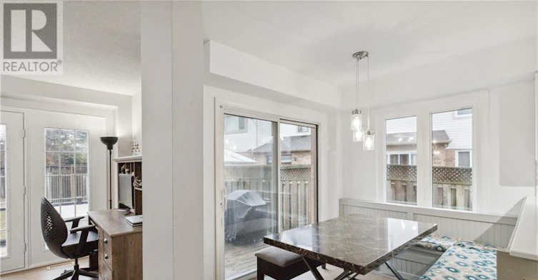 2245 Pathfinder Drive, Burlington, ON, L7L 6L6 - 9