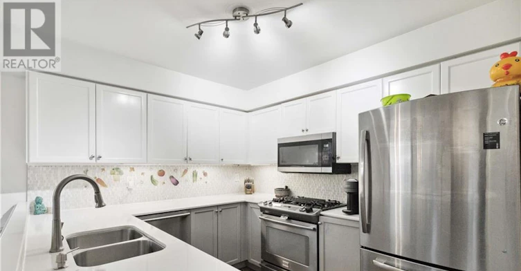 2245 Pathfinder Drive, Burlington, ON, L7L 6L6 - 6