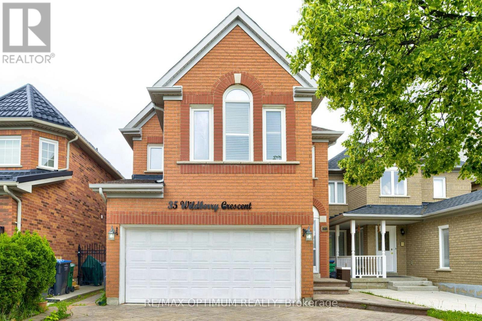 35 Wildberry Crescent, Brampton, ON, L6R 1K1
