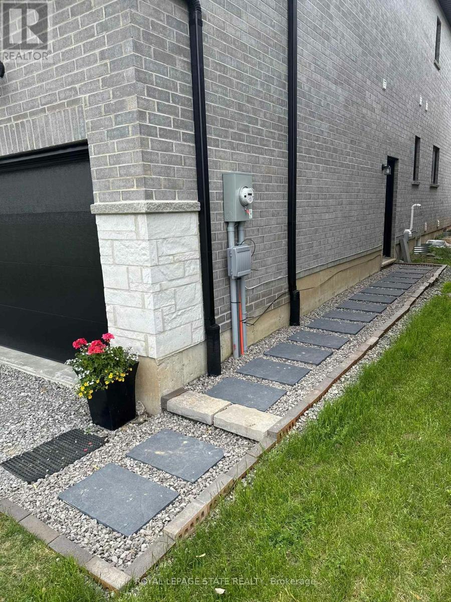 BASEMENT-348 Springbrook Avenue, Hamilton, ON, L9K 0K3 - 2