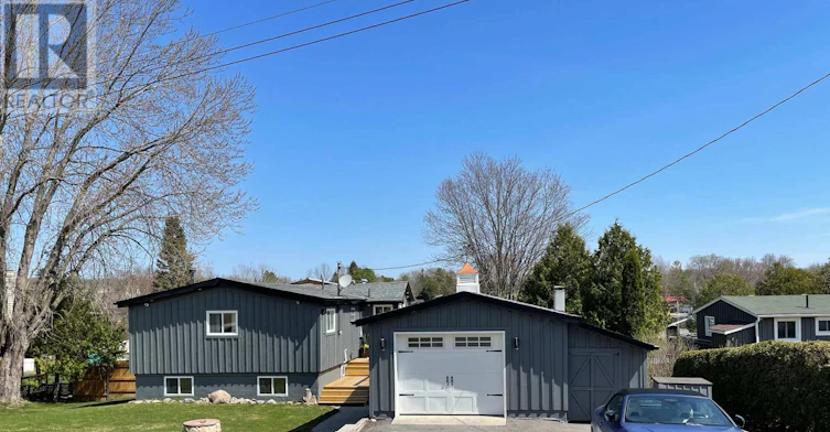 12 Bayview Drive, Kawartha Lakes, ON, K9J 6X3