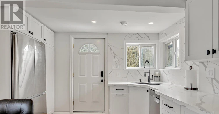 12 Bayview Drive, Kawartha Lakes, ON, K9J 6X3 - 9