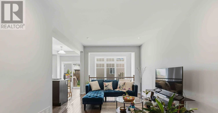 205 Losino Crescent, Ottawa, ON, K2V 0E4 - 5