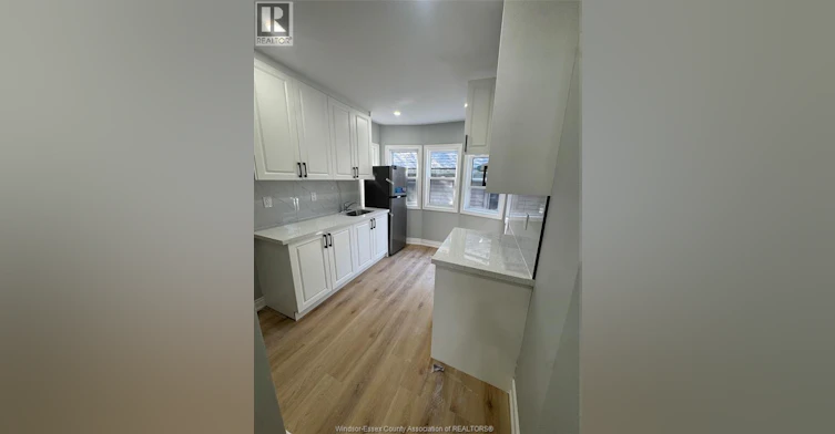 2-945 Wellington Avenue, Windsor, ON, N9A 5K2 - 9